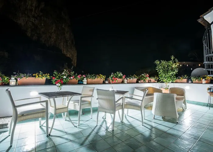Πανσιόν Valle D'amalfi 4*