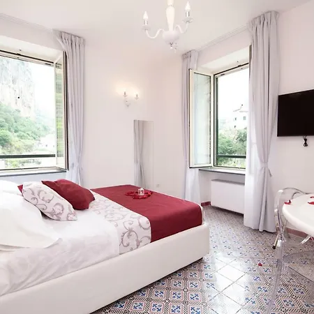 بيت ضيافة Valle D'amalfi 4*