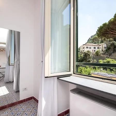 ゲストハウス Valle D'amalfi アマルフィ